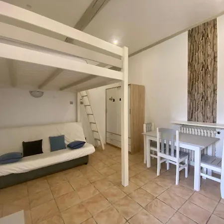 Apartamento Avec Jardin Privatif Au Calme Place De Parking Hyères